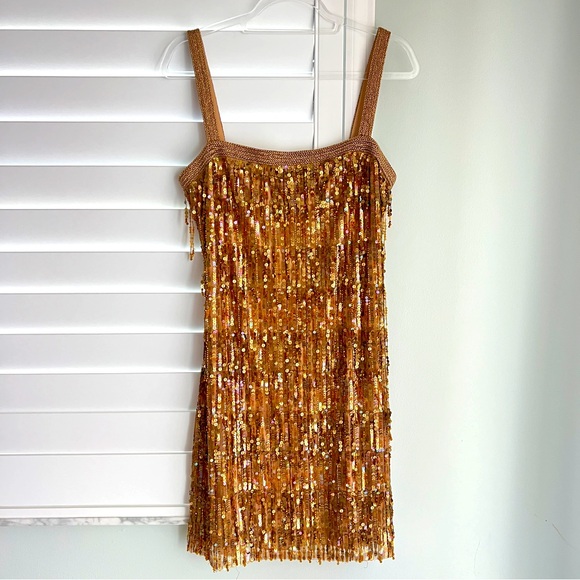 Alice + Olivia Dresses & Skirts - Alice + Olivia SONJA SEQUIN MINI DRESS IN BRONZE size 12 gorgeous! Retails $995!